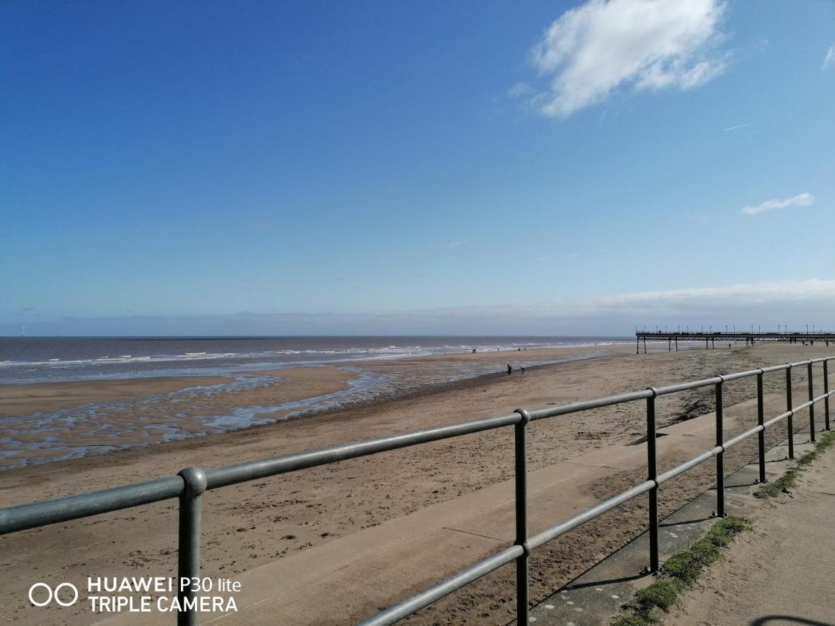 Roman Bank With Spa Bath, Terrace And Mermaid'S Teepee Skegness Extérieur photo